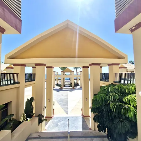 Sr Romana Playa דירה *